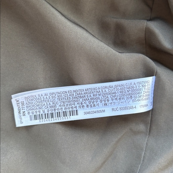 Zara Khaki lightweight Puffer Vest with Hood medium size - Picture 6 of 7